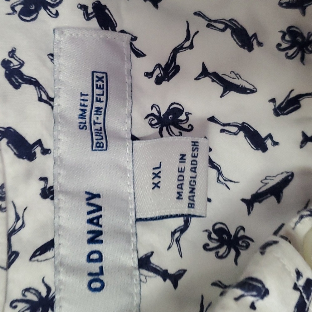 Old Navy short sleeve shirt - Picture 4 of 8